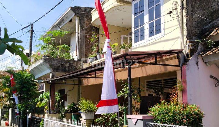 Rumah Nyaman Berada Dikawasan Asri di Antapani 1