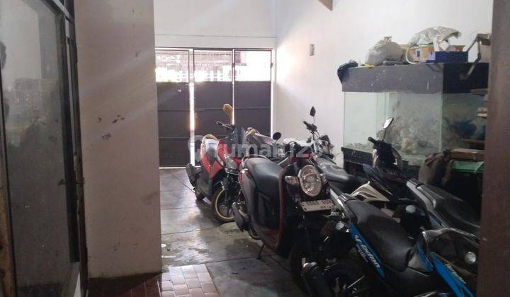 Rumah Cocok Dijadikan Kost di Gatot Subroto 2