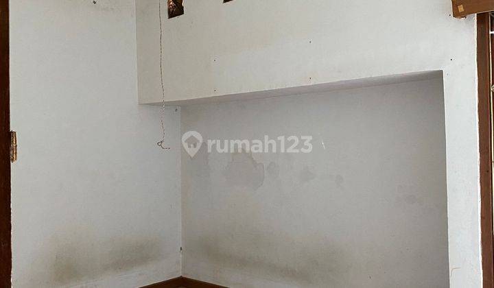 Rumah Bisa Untuk Tempat Tinggal Maupun Kantor Usaha di Turangga 2