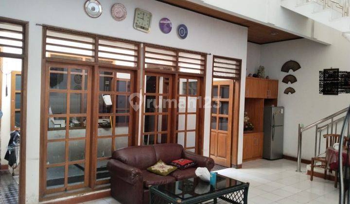 Rumah + Kost Strategis di Terusan Jakarta 2