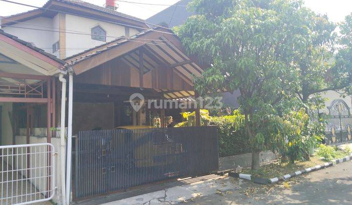 Rumah Kawasan Ramai Penduduk di Gading Regency, Soekarno Hatta 1