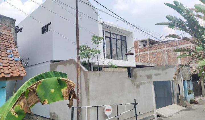 Rumah Estetik Siap Huni Cuma Ada di Kiaracondong 1