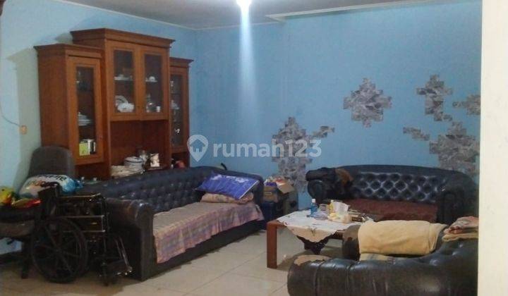 Rumah Mewah Bangunan Rapi Terawat di Arcamanik 2