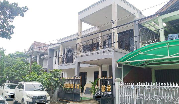 Rumah Bagus Rapi Terawat di Sanggar Hurip, Soekarno Hatta 1