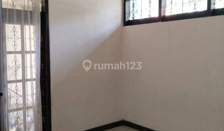 Rumah Luas Ada 7 Kamar Cocok Untuk Keluarga Besar di Kiaracondong 2