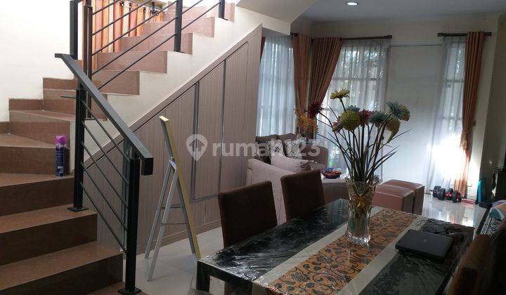 Rumah One Gate System, Posisi Hook, Semi Furnish di A.h Nasution 2