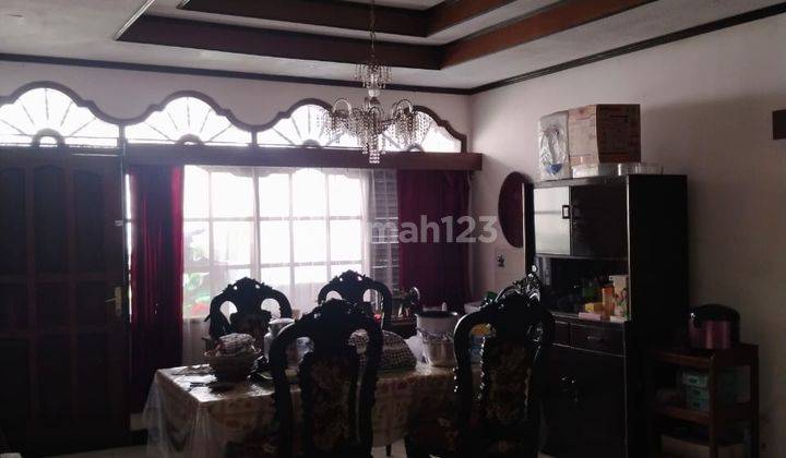 Rumah Ada Banyak Kamar Cocok Untuk Keluarga Besar di Kiaracondong 2