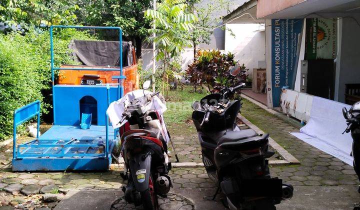 Rumah Tengah Kota BisaUntuk Kantor Maupun Tempat Usaha di Lodaya 2