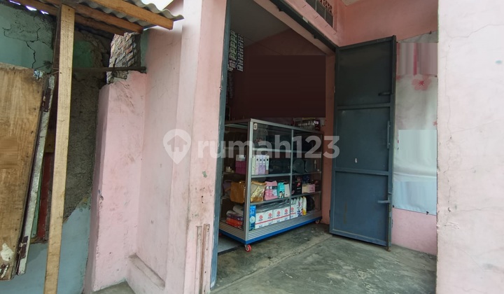 House Suitable for Business in Melong 2