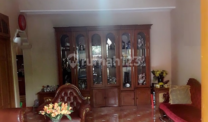 Bonus Kitchen Set House in Margahayu Raya