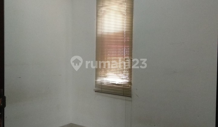 Rumah Berada di Komplek Fasilitas Lengkap di Grand Sharon Residence 2