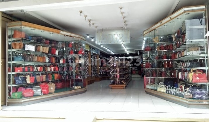 Ruko Mewah Cocok Untuk Dipakai Usaha di Gandawijaya, Cimahi