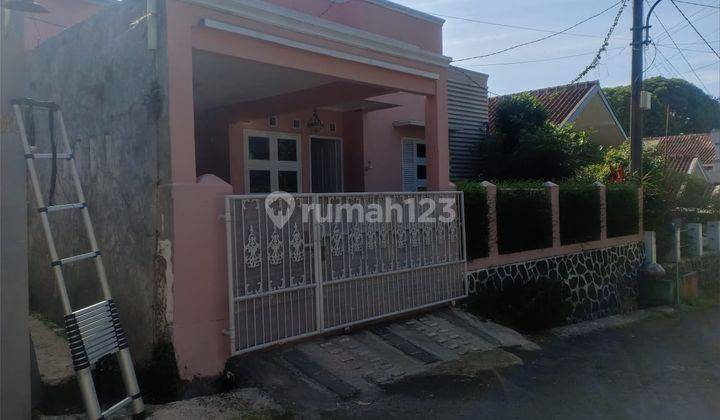 Rumah Cantik Ada Halaman Depan di Bukit Cimindi Raya 1