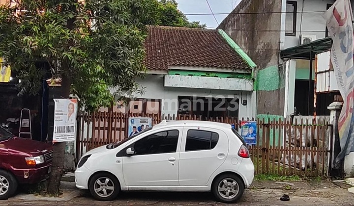 Strategic Shop House Suitable For Business in Citeureup, Cimahi 1