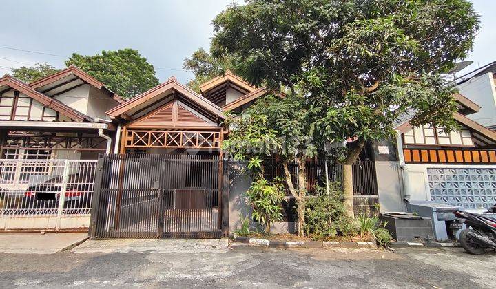 Rumah Semi Furnish, Minim Renovasi di Taman Bumi Prima, Cimahi 1