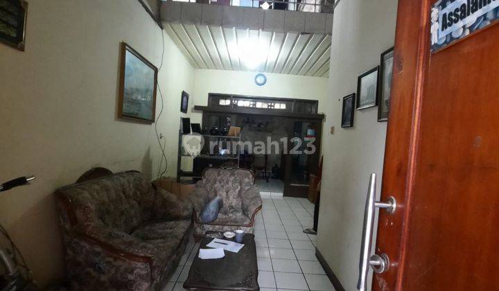 Rumah 3 Laintai Cocok Untuk Keluarga Besar di Margaasih Permai 1