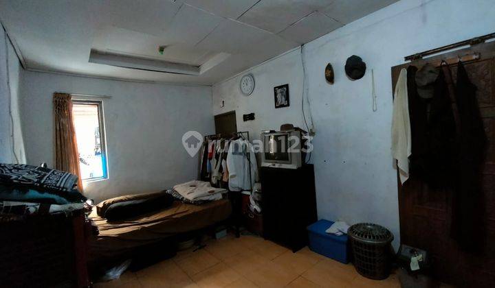 Rumah Dekat Jalan Utama di Cijerah 2