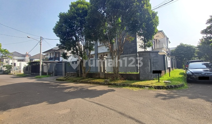 Rumah Luas, Desain Elegan, Lokasi Super Strategis! di Buah Batu Regency