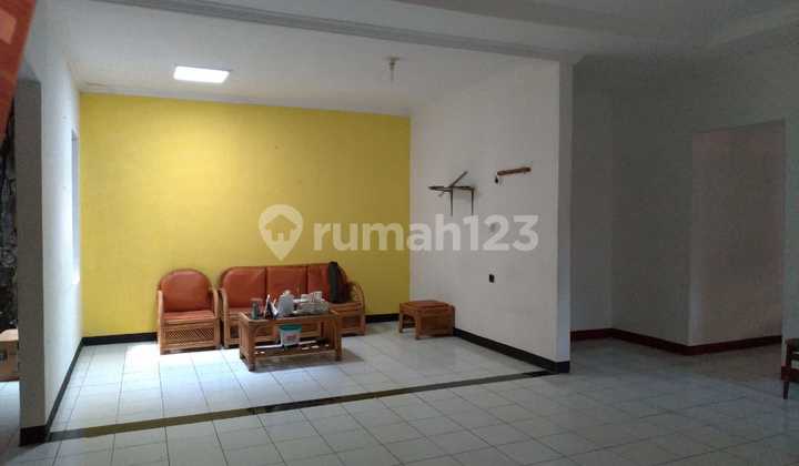 Rumah Luas Bangunan Terawat di Ciganitri Rumah Luas Bangunan Terawat di Ciganitri