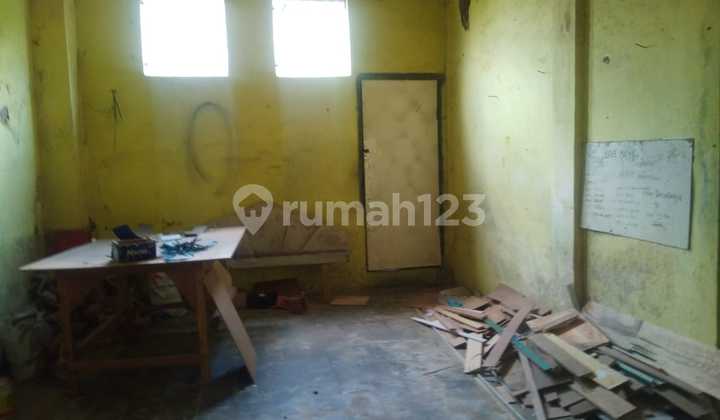 Shop House in Central City Location, Busy Area near King Mall on Otista 2