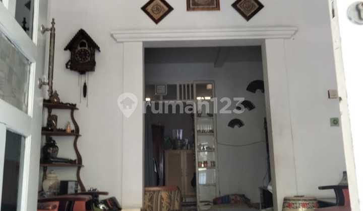 Well-Maintained House Guaranteed Comfort in Margahayu Raya