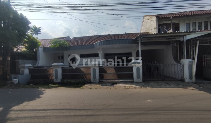 Ready-to-Live House in Margahayu Raya Available for Rent