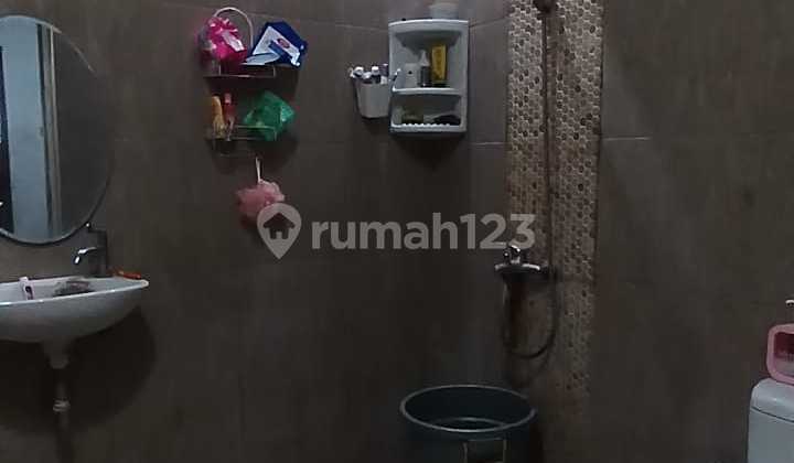 Rumah Lokasi Strategis, Terawat di Margahayu Raya 2