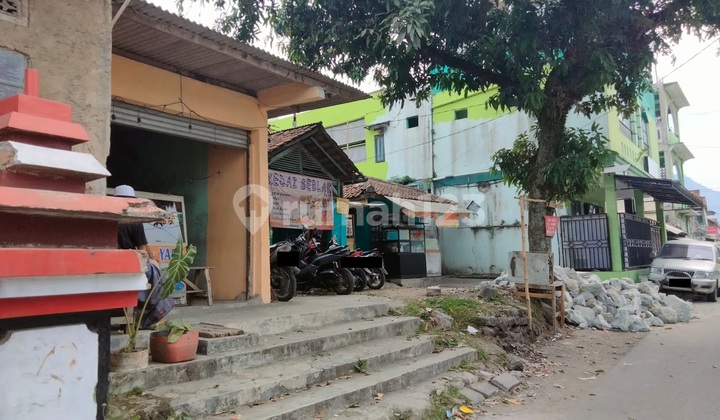 Rumah Kawasan Ramai Cocok Untuk Tempat Usaha di Nanjung Raya Rumah Kawasan Ramai Cocok Untuk Tempat Usaha di Nanjung Raya