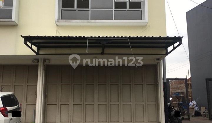 Ruko Terawat Cocok Untuk Kantor atau Tempat Usaha di Ciganitri