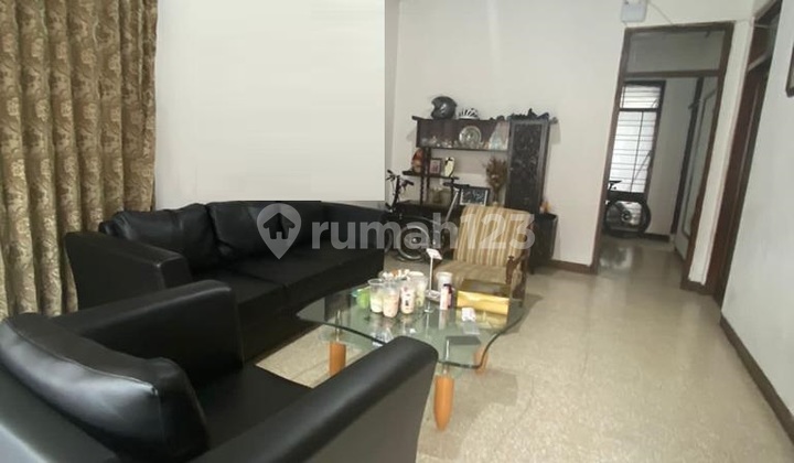 Rumah Luas Bagus Terawat di Pungkur