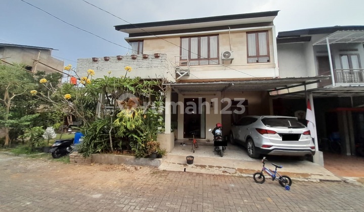 Rumah Modern Cantik Full Furnished di Buah Batu