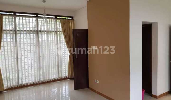 Disewakan Rumah di Komplek Cipaku Indah Setiabudhi 2