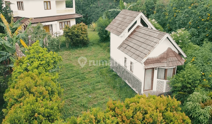 Dijual Tanah Bonus Rumah Villa Istana Bunga 2