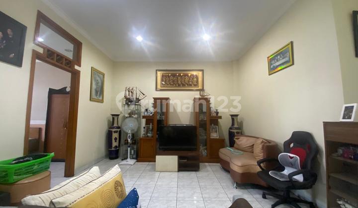 Dijual Rumah Mainroad Setraduta Raya Sutami Surya Sumantri Dijual Rumah Mainroad Setraduta Raya Sutami Surya Sumantri