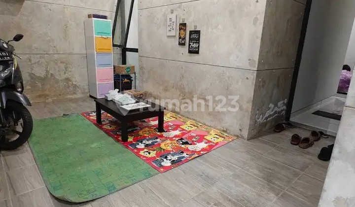 For Sale House on Pelesiran Street, Cihampelas, Bandung City 2