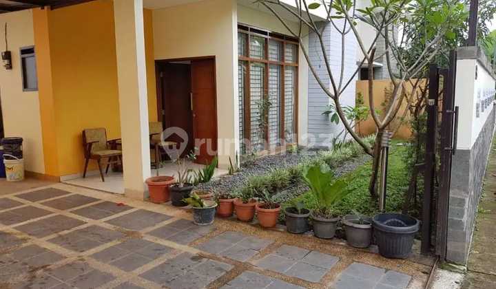 Disewakan Rumah di Komplek Cipaku Indah Setiabudhi Disewakan Rumah di Komplek Cipaku Indah Setiabudhi