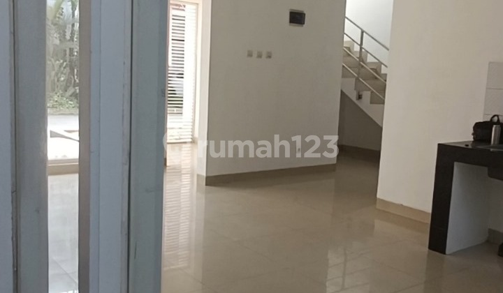 Ready-to-Occupy House in the Beautiful Ambience of Buahbatu 2