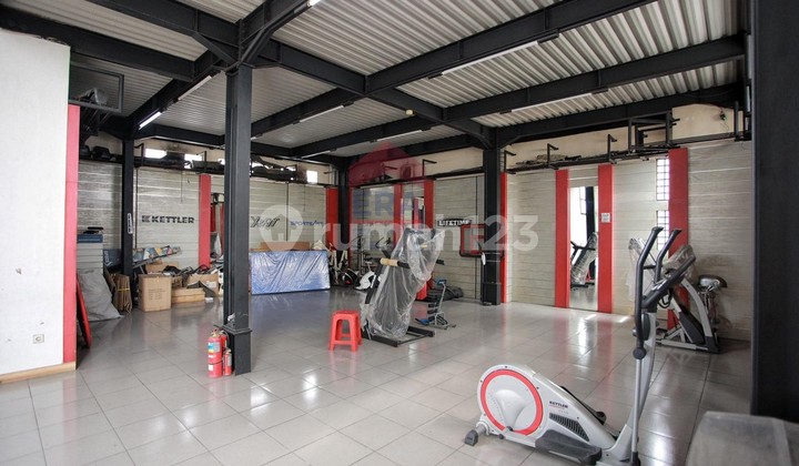 Ruko area premium mainroad Merdeka. Dekat dengan Balai Kota Bandung