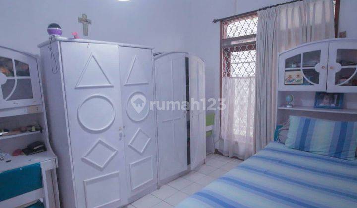 Di jual rumah Bagus SHM di Setraduta Bandung 2