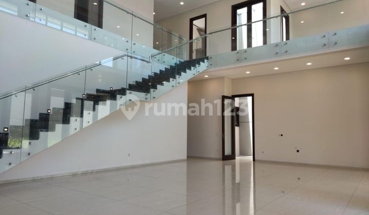 Rumah SHM Bagus 2 Lantai di Setraduta Bandung 2
