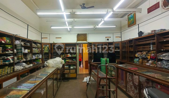 Strategic and Profitable Shophouse in the Center of Bandung City 1