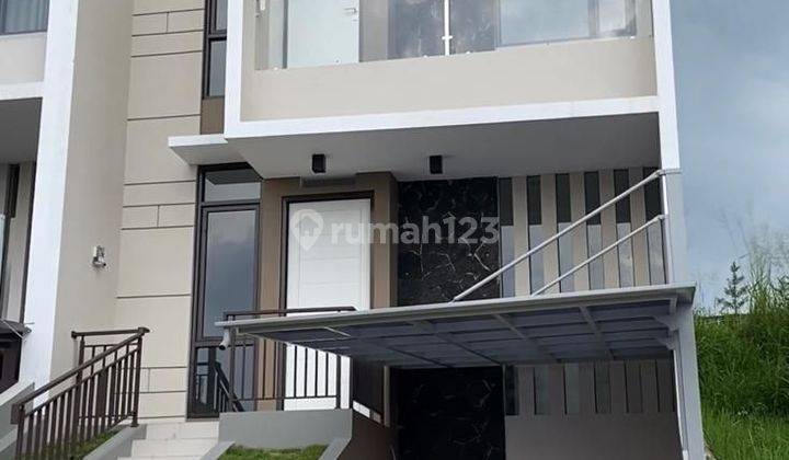 Rumah Bagus 2 Lantai Shm Di Bandung City View 1