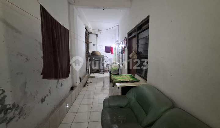 Strategic Ciumbuleuit House, Certificate of Ownership, Rare Find. 2