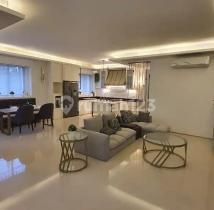 Dijual Rumah Bagus Jarang Ada di Setraduta Bandung