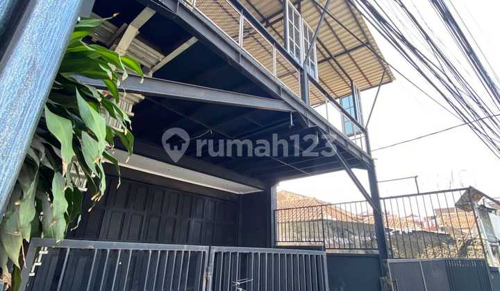 Disewa Ruko Kopo Raya Bangunan 3.5 Lantai Strategis