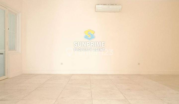 ruang keluarga brand new camden house rumah