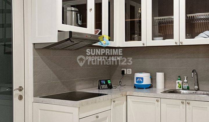 dapur rumah lux split level ,private