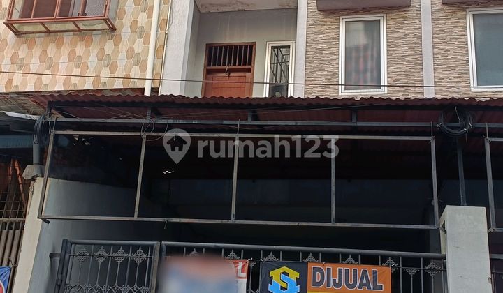 Dijual Rumah Siap Huni 3 Lantai Di Jelambar Dijual Rumah Siap Huni 3 Lantai Di Jelambar