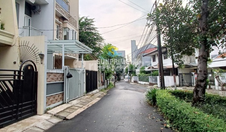 Dijual Rumah Siap Huni Di Tomang, Jak Bar, Bagus 2