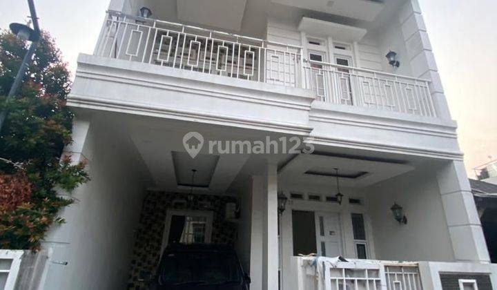 Rumah 2 Lantai di dalam Komplek Cinere Residence 1